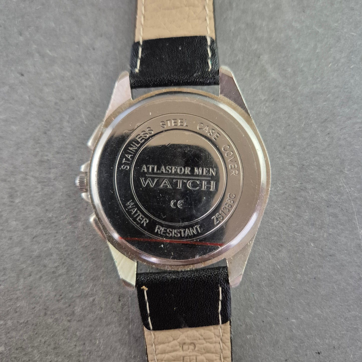 Sportliche Atlas For Men Herrenuhr – Chrono-Look mit Lederarmband