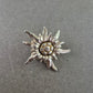 Vintage Edelweiss Brosche – Silberfarben mit Goldakzent