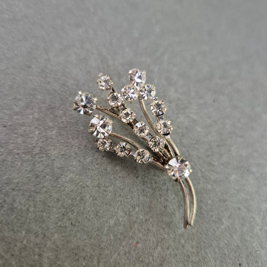 Glitzernde Vintage-Brosche mit Kristallstrass – Blumenstrauß-Design