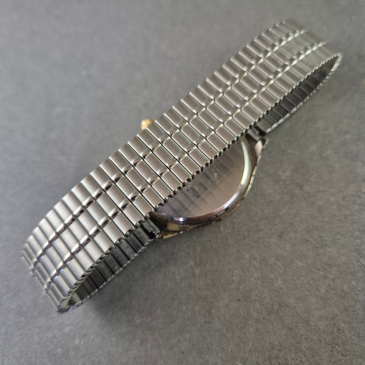 Klassische Citizen Quartz Herrenuhr - Datum & Edelstahl Band