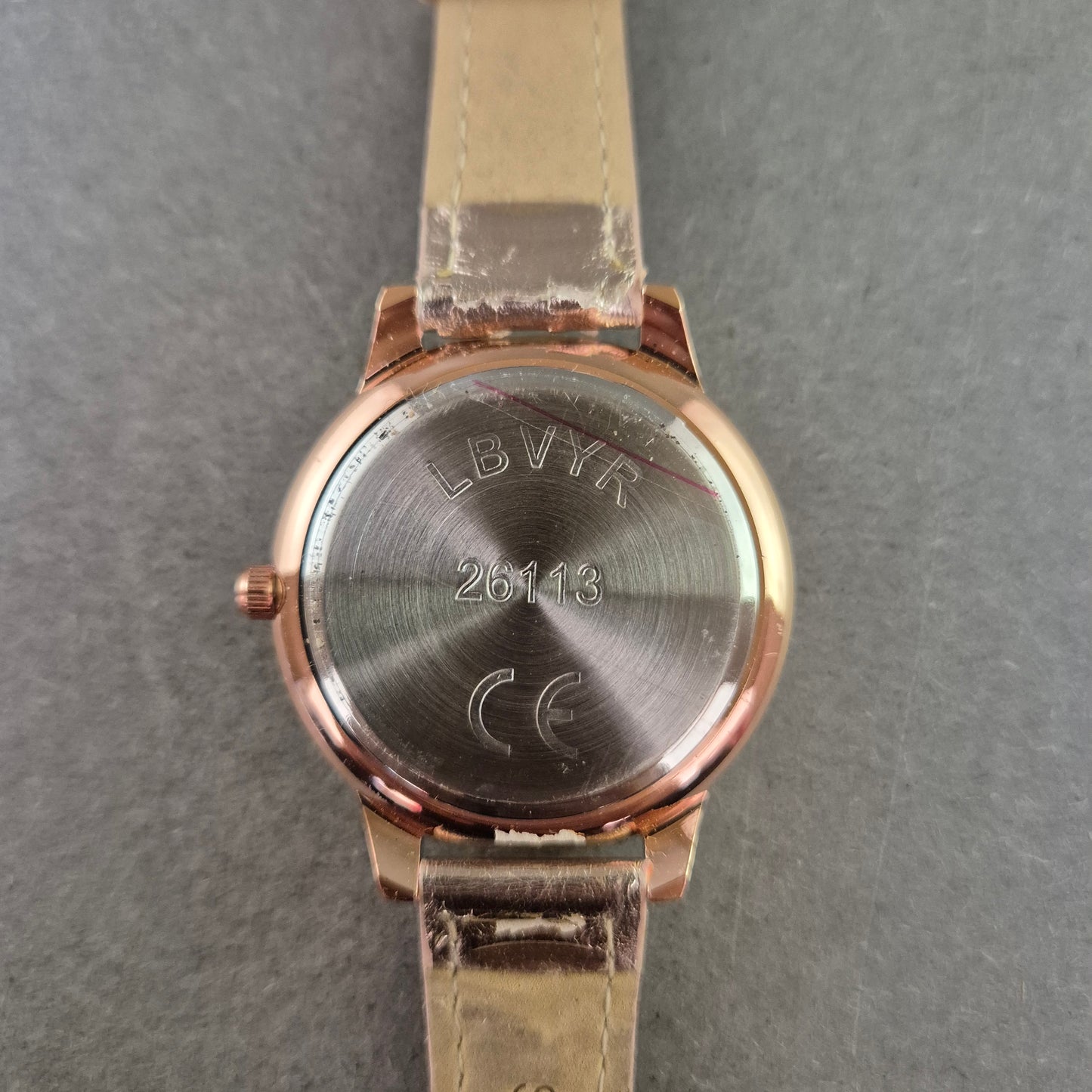 Modische LBVYR Damen Uhr – Roségoldfarben & Schlichtes Zifferblatt