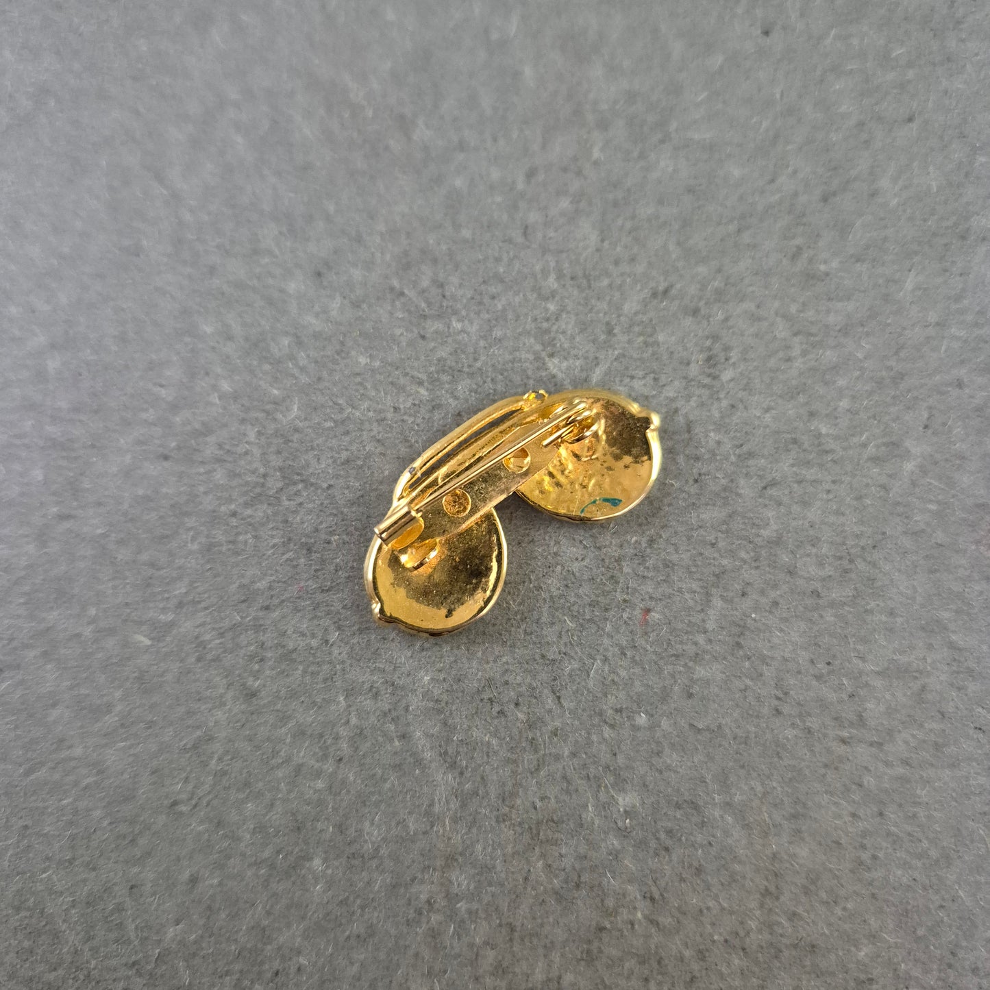 Retro Sonnenbrillen Brosche Türkisgrün – Goldfarbenes Design