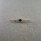 Elegante Vintage Bar Brosche Silberfarben mit Dunklem Stein
