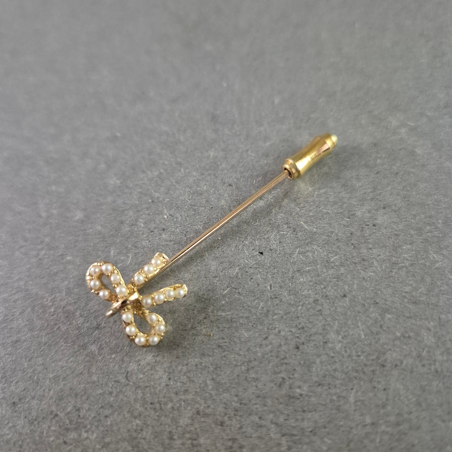 Kleine Vintage Schleifen Stecknadel Gold – Chic