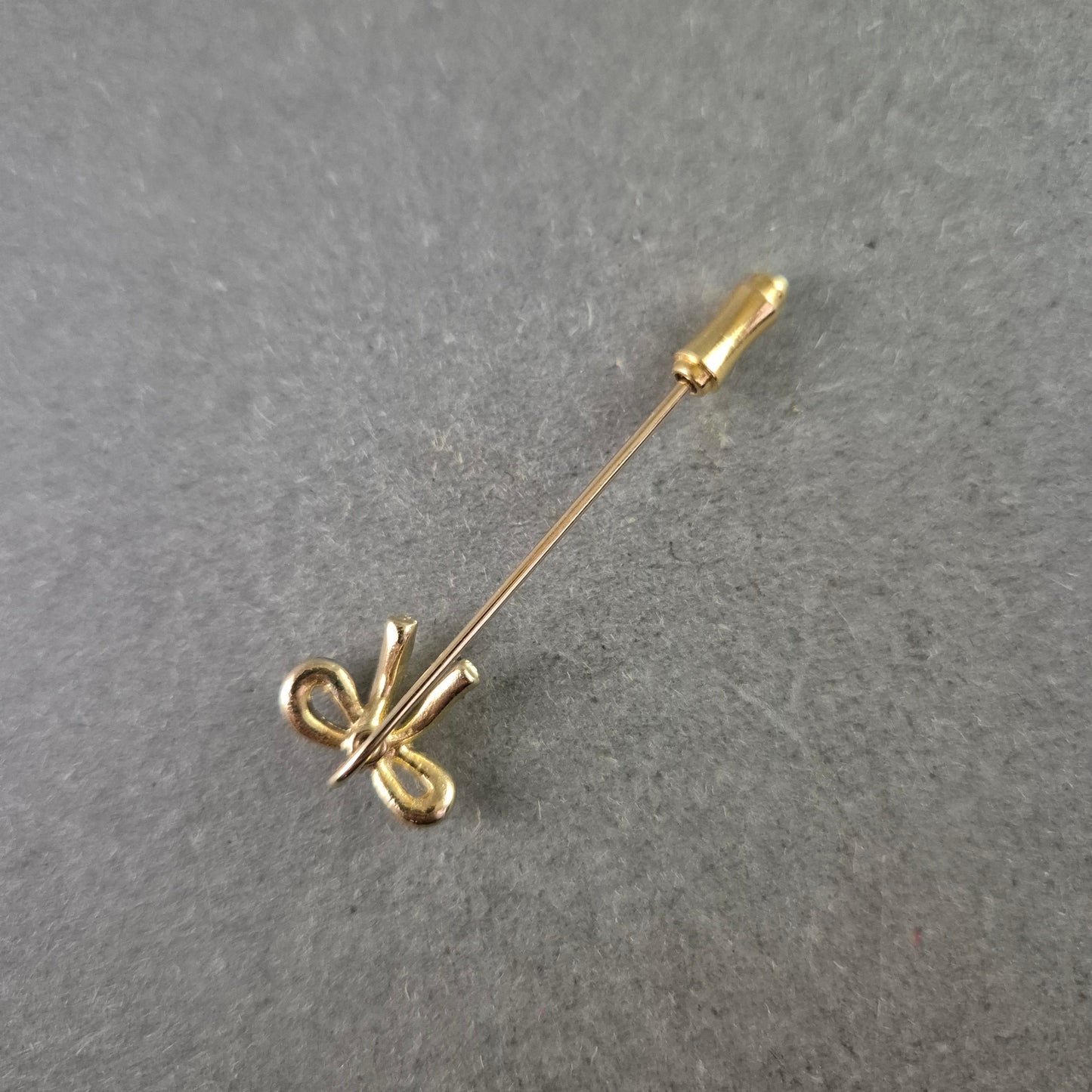 Kleine Vintage Schleifen Stecknadel Gold – Chic