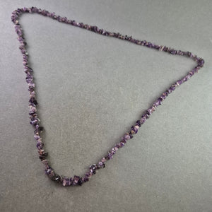 Amethyst Splitterkette – Naturstein Halskette in zartem Violett