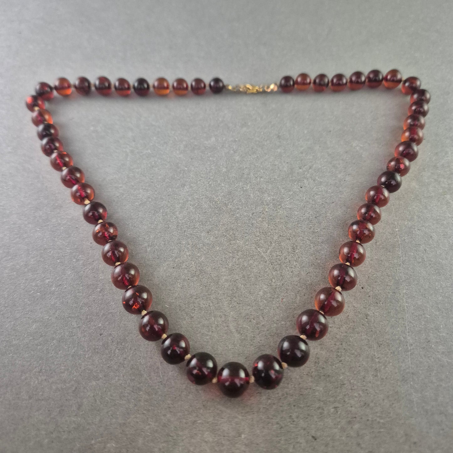 Klassische Bernstein Halskette – Honigfarbene Perlen mit Glanz