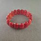 Rotes Naturstein Armband – Elastisch und ausdrucksstark