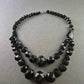 Schwarze Glasperlen Halskette – Zweireihig und facettiert