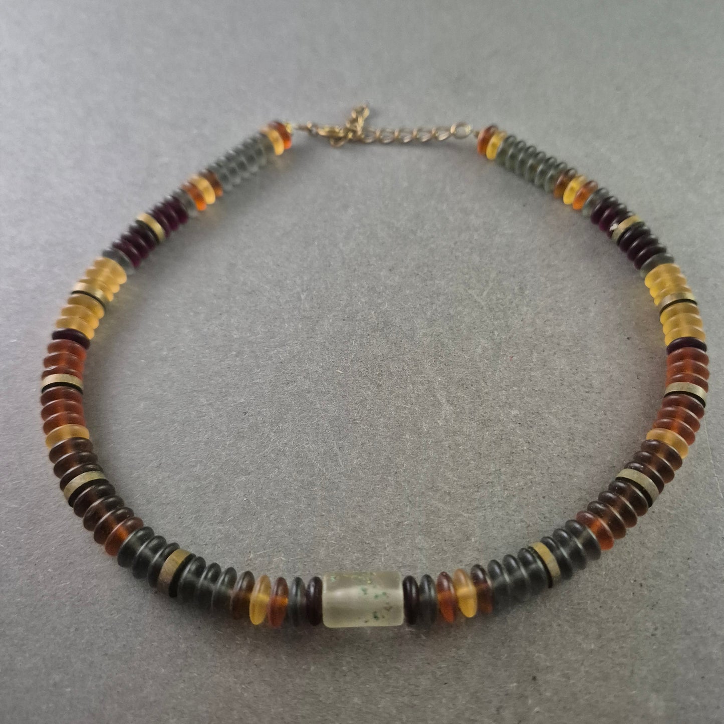 Bunte Bernstein Halskette – Warme Töne im Scheibenformat