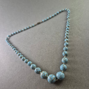 Elegante Türkis Halskette – Natürlicher Look mit auffälligem Farbspiel