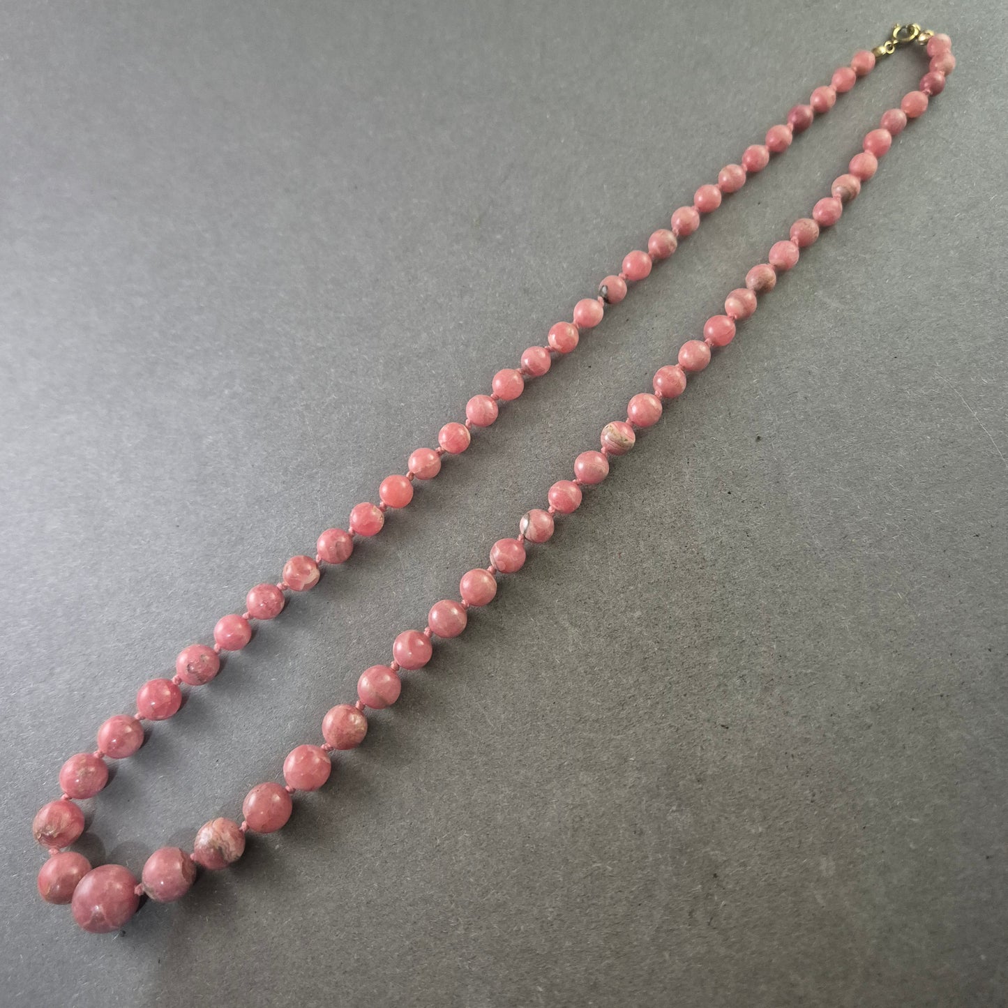 Rhodochrosit Halskette – Sanfte Eleganz in zartem Rosa
