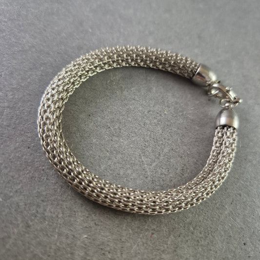 Elegante silberfarbene Damen Kette – Breites Gliederdesign mit Struktur