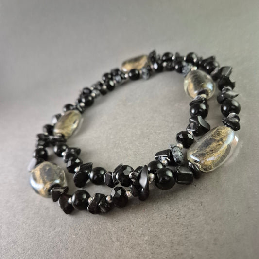 Moderne Damen Halskette mit Onyx und Gold-Effekt Glasperlen