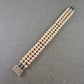 Klassisches Perlen Armband – Dreireihiger Vintage-Look mit Glanz