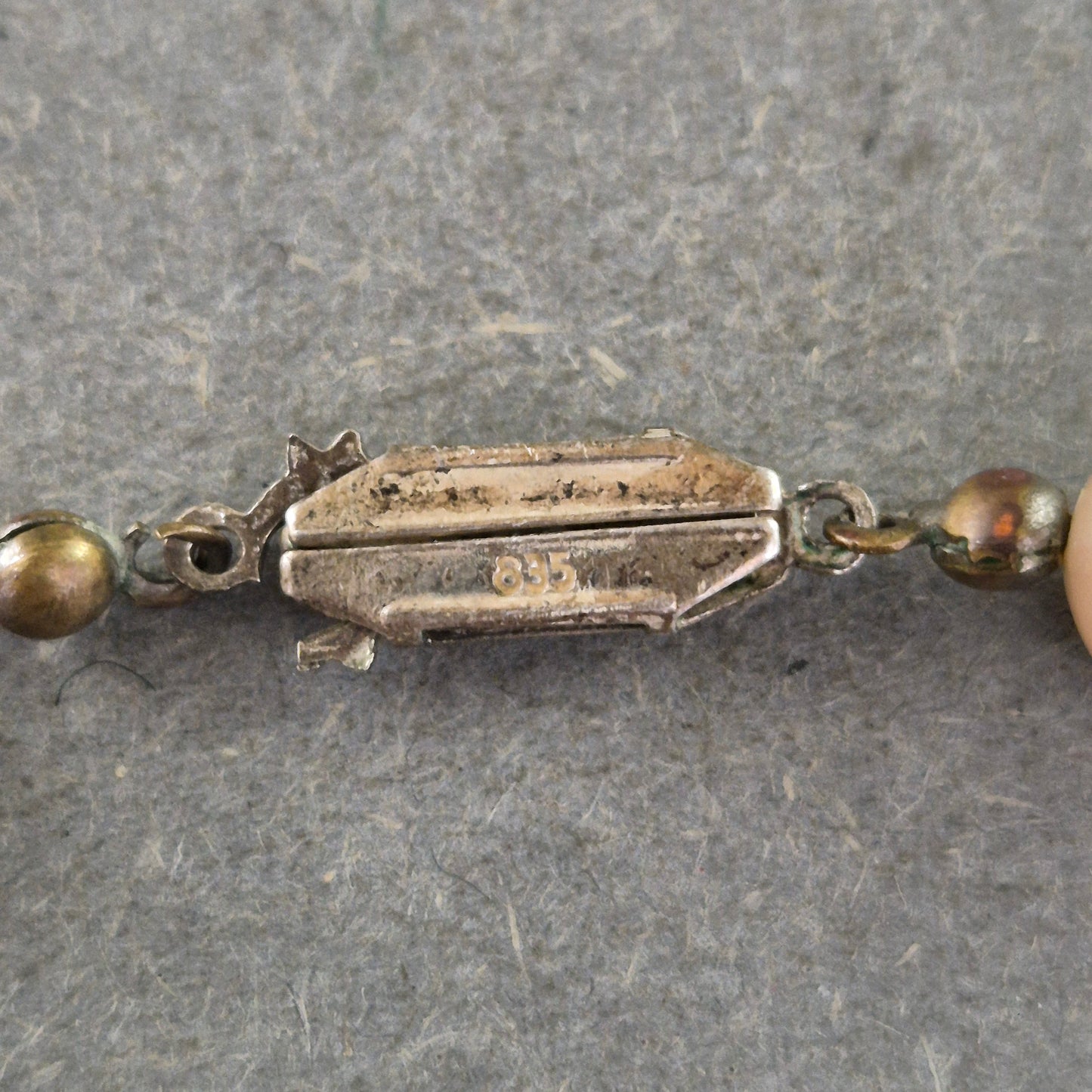 Klassische Perlen Halskette – Zeitloser Stil in zartem Creme