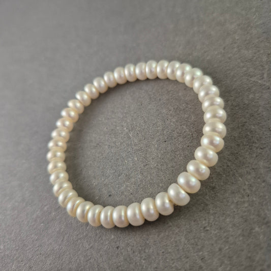 Elegantes Perlenarmband – Klassischer Stil für jeden Anlass