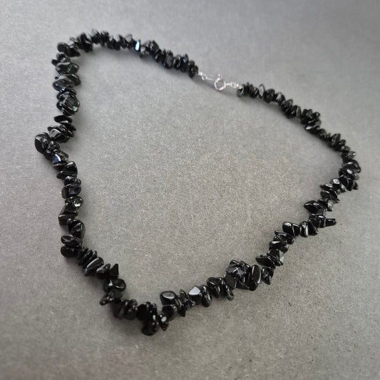 Elegante schwarze Hämatit Kette – Glänzende Eleganz in Steinoptik