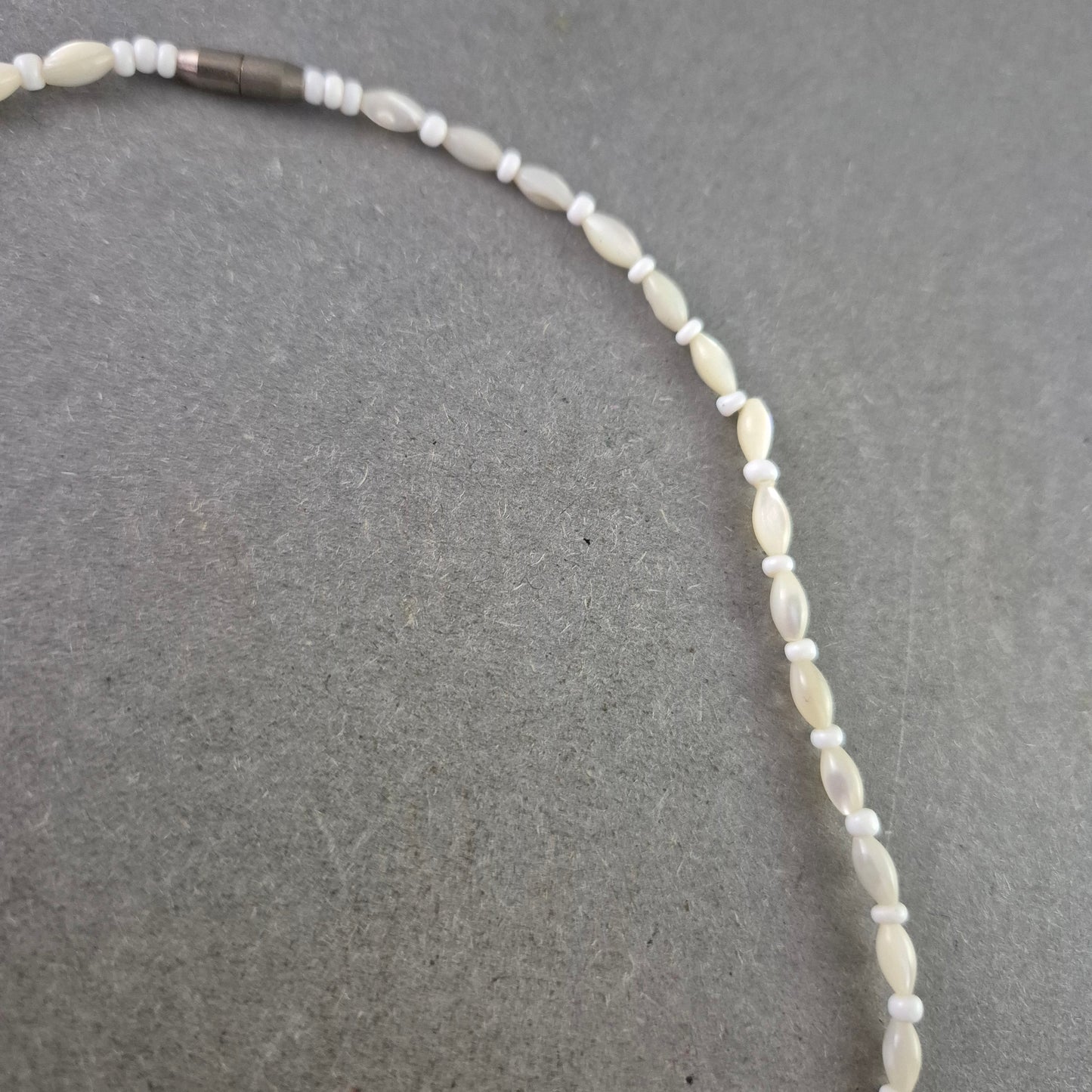 Natürliche Muschel Halskette – Maritimer Look für den Sommer