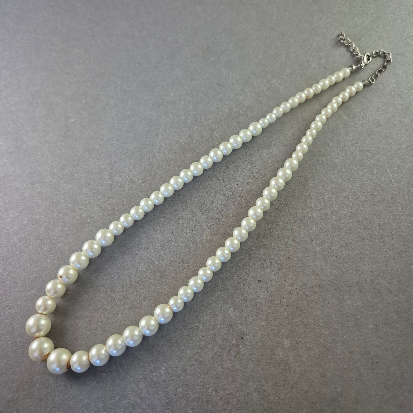 Klassische Perlen Halskette - Zeitlose Eleganz