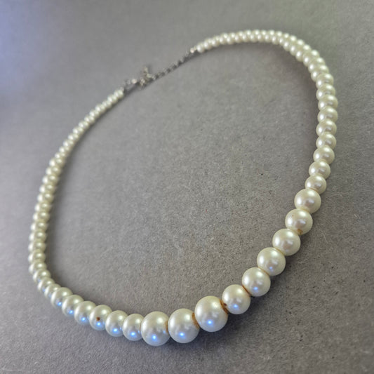 Klassische Perlen Halskette - Zeitlose Eleganz