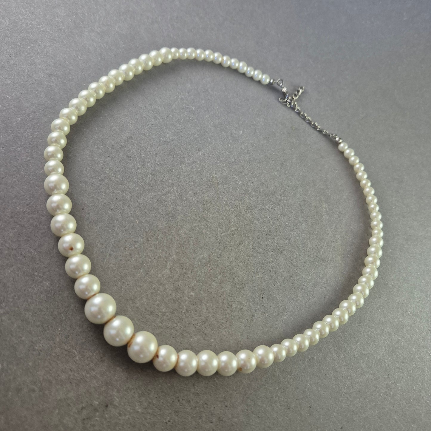 Klassische Perlen Halskette - Zeitlose Eleganz