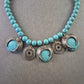 Boho Halskette mit Türkis und silberfarbenen Anhängern