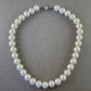 Elegante Perlenkette mit Rhodium-Verschluss