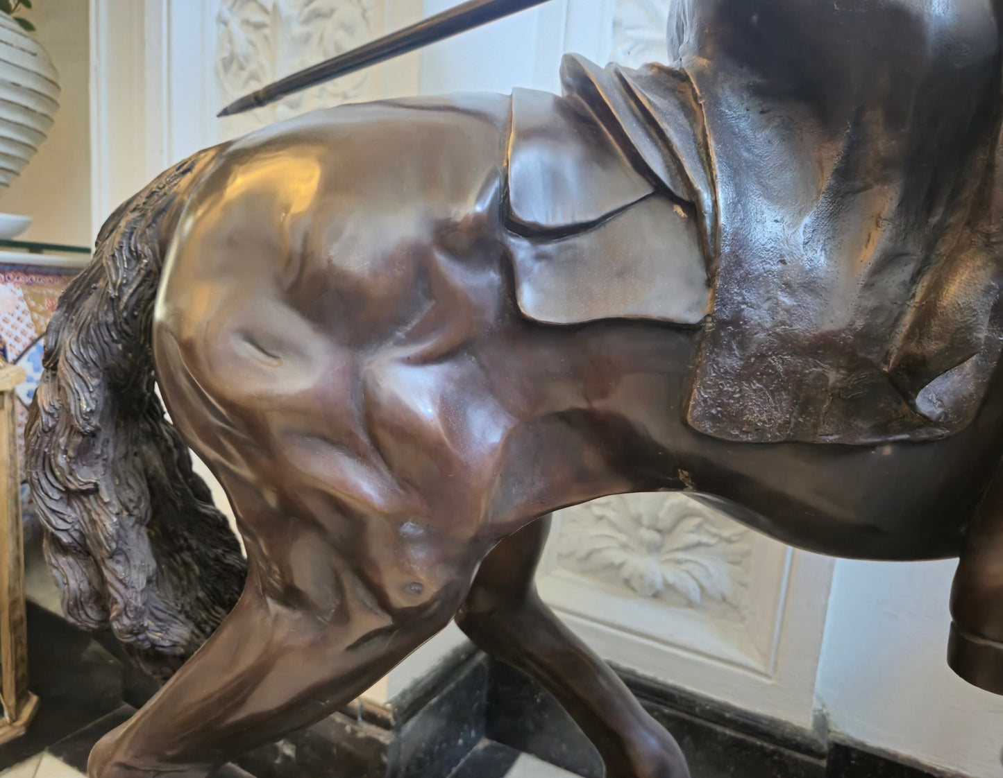 Große Schwere Bronze Skulptur Südeuropäischer Jäger auf Pferd ca. 120kg