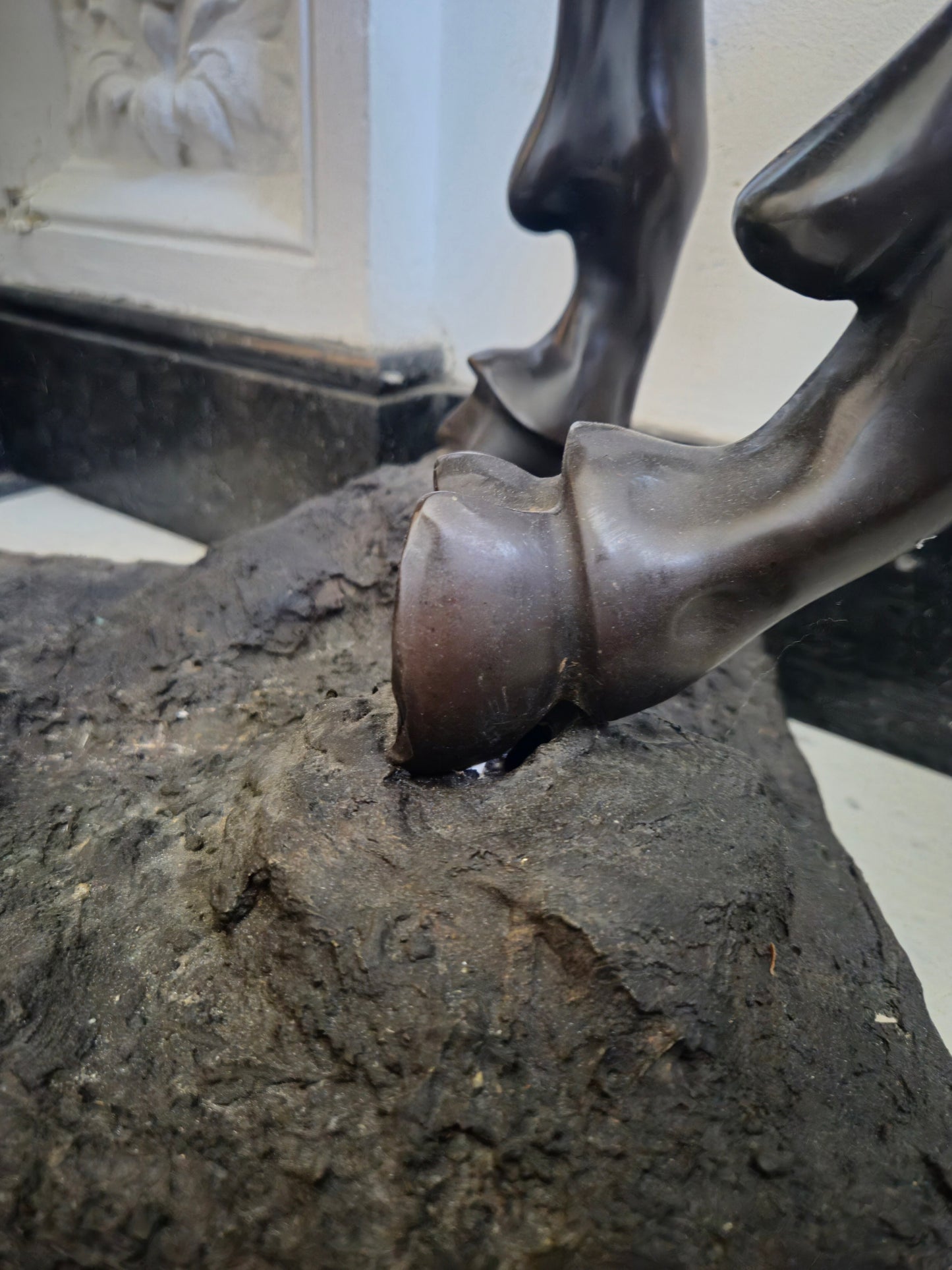 Große Schwere Bronze Skulptur Südeuropäischer Jäger auf Pferd ca. 120kg