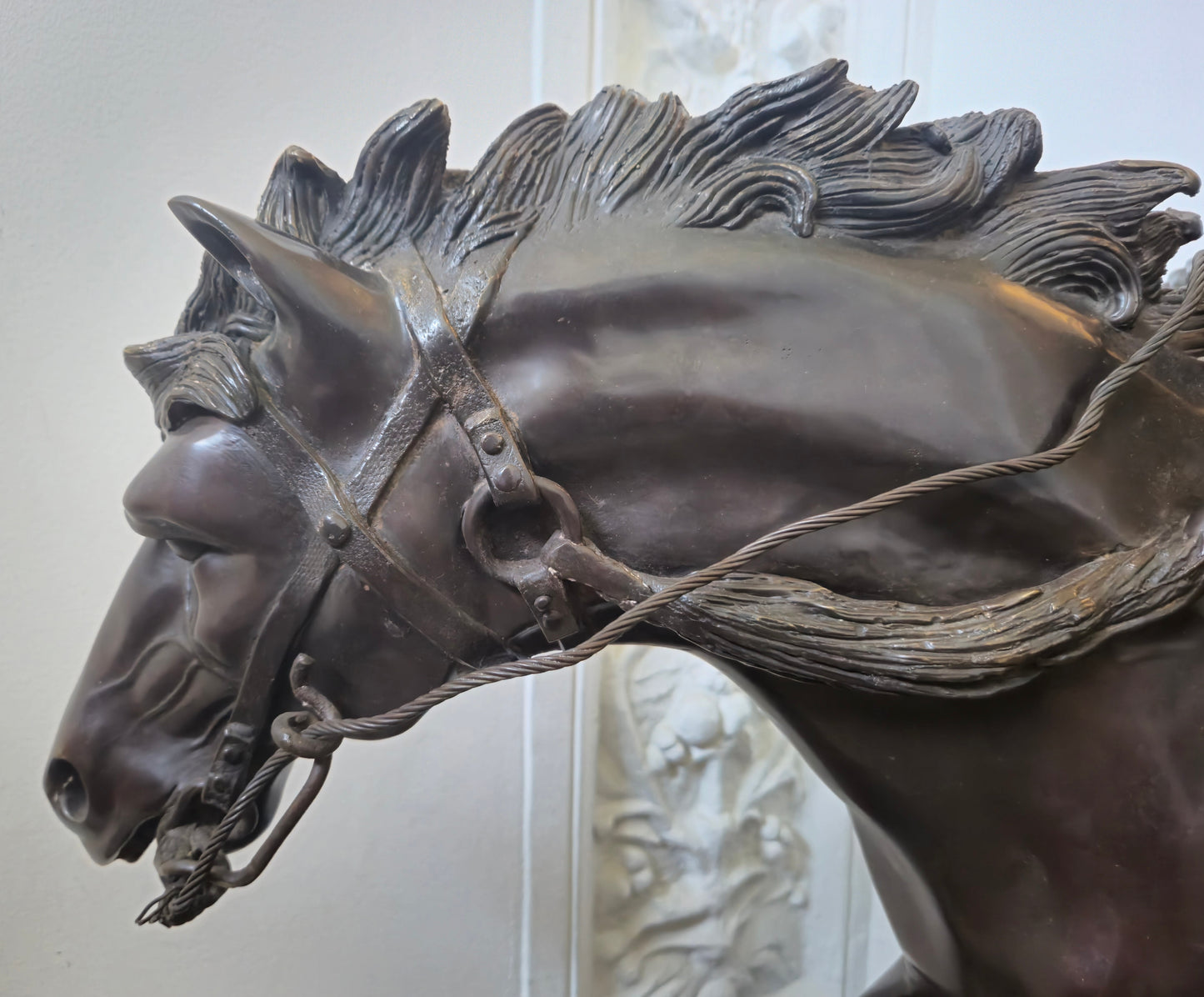 Große Schwere Bronze Skulptur Südeuropäischer Jäger auf Pferd ca. 120kg