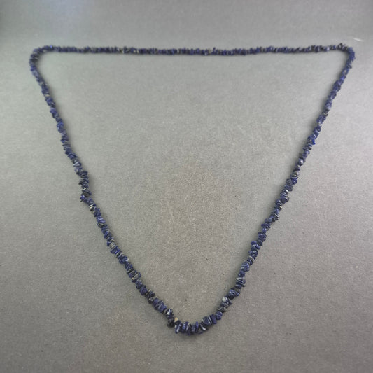 Blaue Edelstein Halskette – Natürliche Eleganz mit Splittersteinen