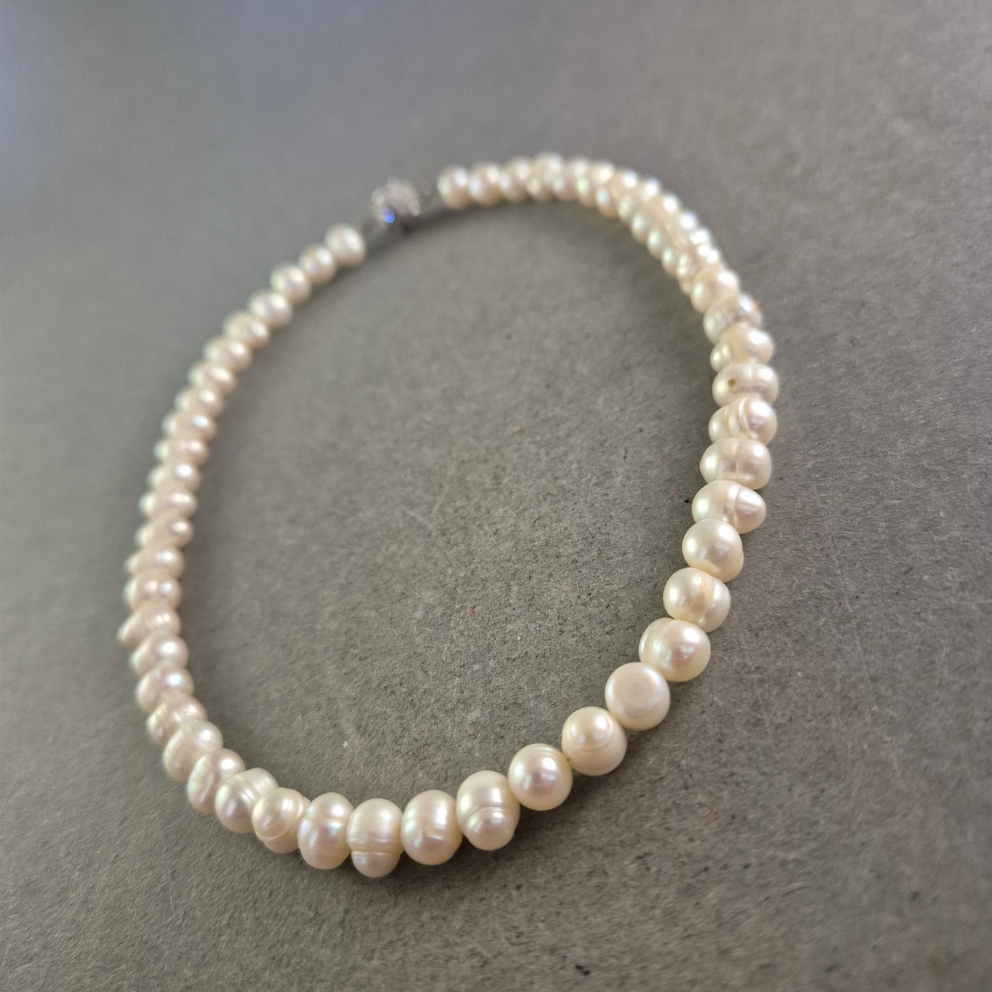 Klassische Perlen Halskette – Eleganter Schmuck für zeitlose Auftritte