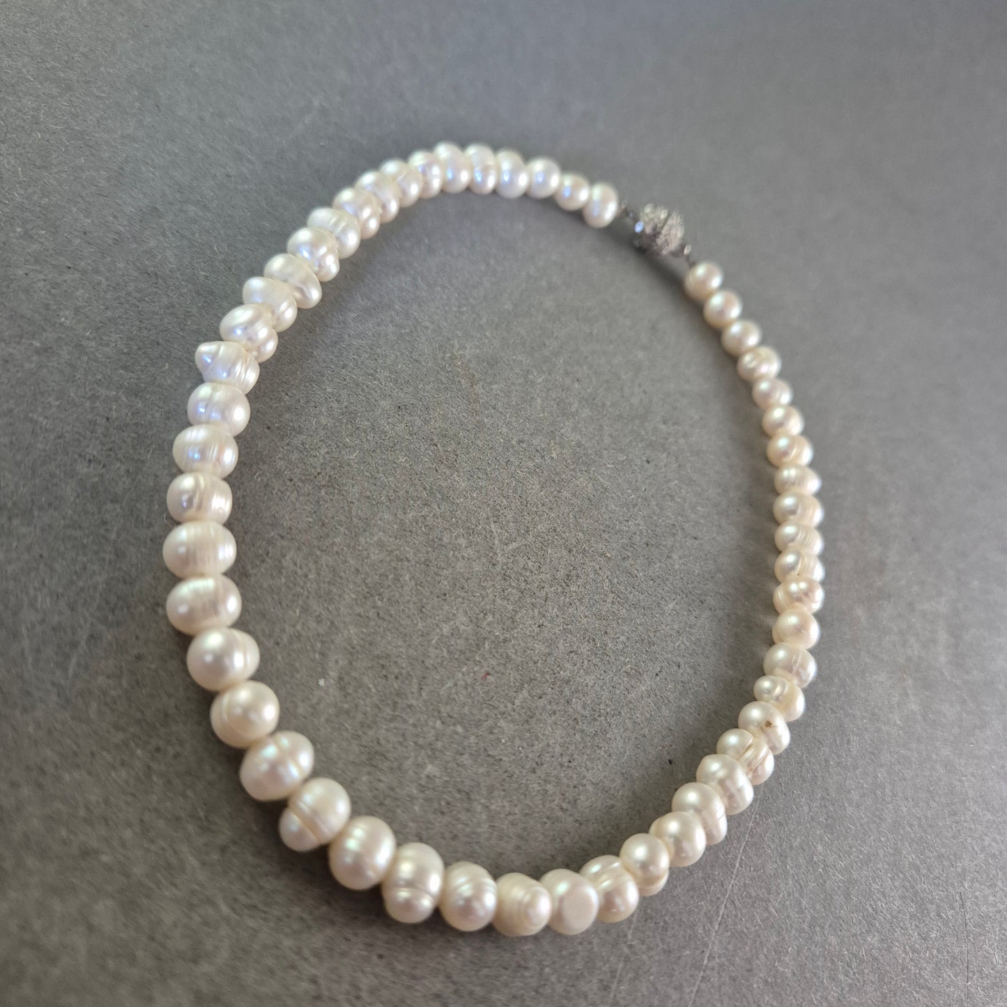 Klassische Perlen Halskette – Eleganter Schmuck für zeitlose Auftritte