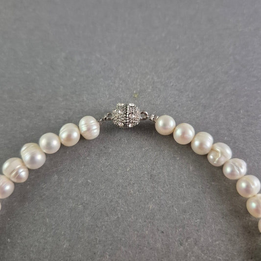 Klassische Perlen Halskette – Eleganter Schmuck für zeitlose Auftritte