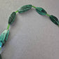 Grüne Malachit Halskette – Natursteinoptik mit Schliff in Blattform