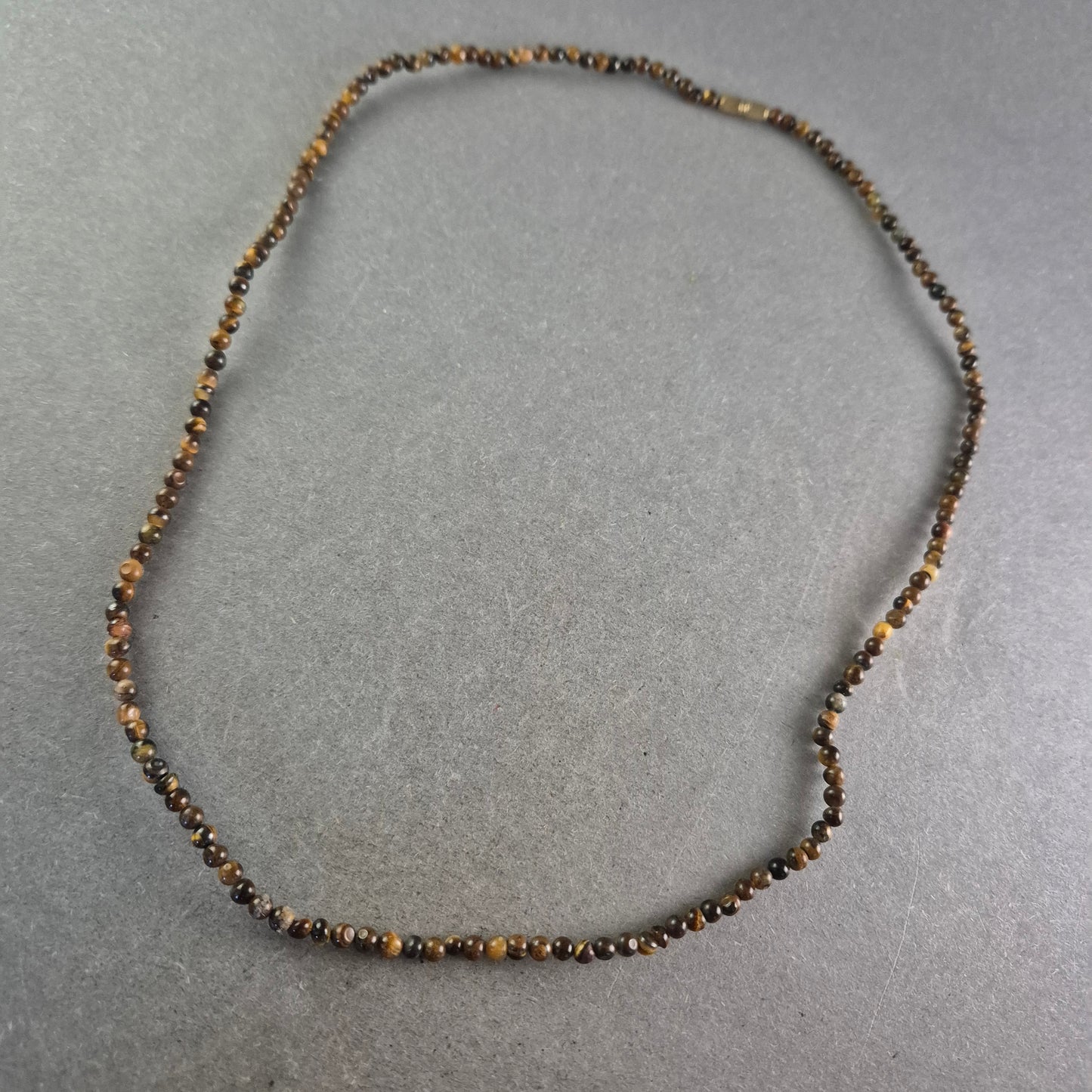 Tigerauge Halskette – Naturstein-Charme mit warmem Glanz