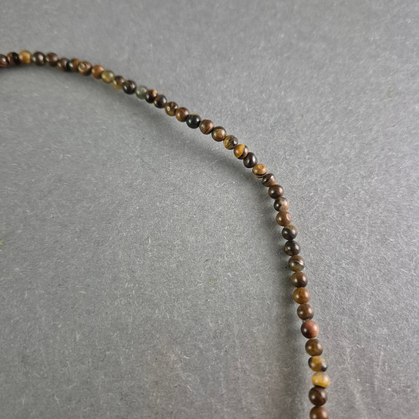 Tigerauge Halskette – Naturstein-Charme mit warmem Glanz