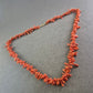 Rote Korallen Halskette – Natürlicher Meereslook mit Splittersteinen