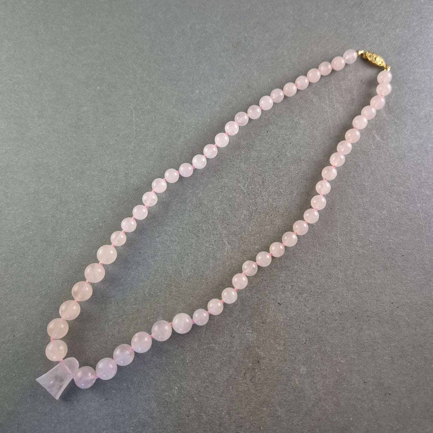 Rosenquarz Halskette mit Anhänger – Sanfte Eleganz in Rosa