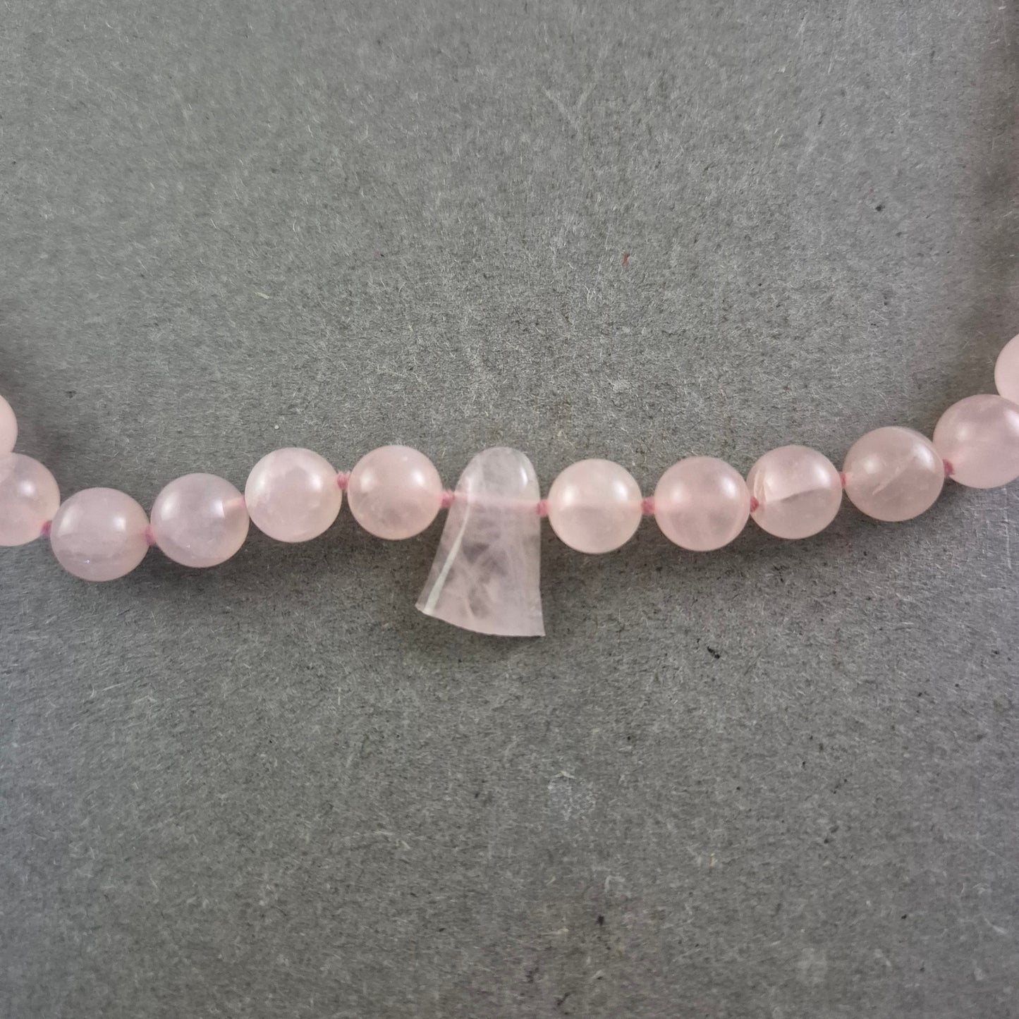 Rosenquarz Halskette mit Anhänger – Sanfte Eleganz in Rosa