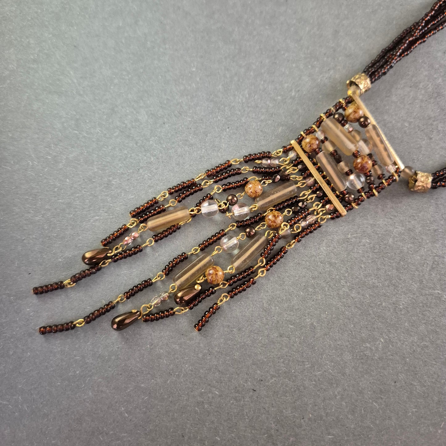 Exotische Damen Kette mit Perlen und Anhängern – Ethno Stil