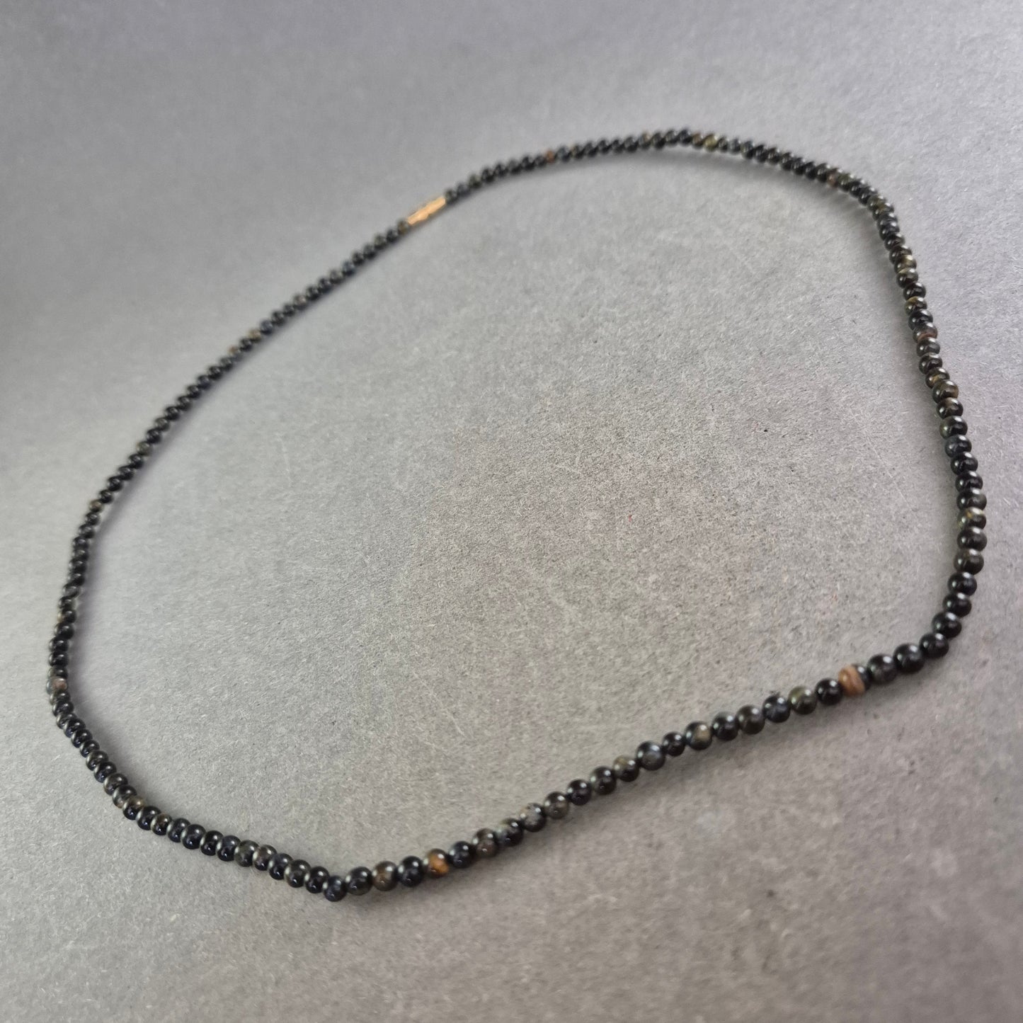 Damen Kette mit schwarzen Perlen – Schlicht und edel