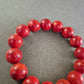 Elastisches Damen Armband mit roten Steinperlen – Kraftvoll und modern