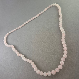 Damen Kette aus Rosenquarz – Zart und zeitlos
