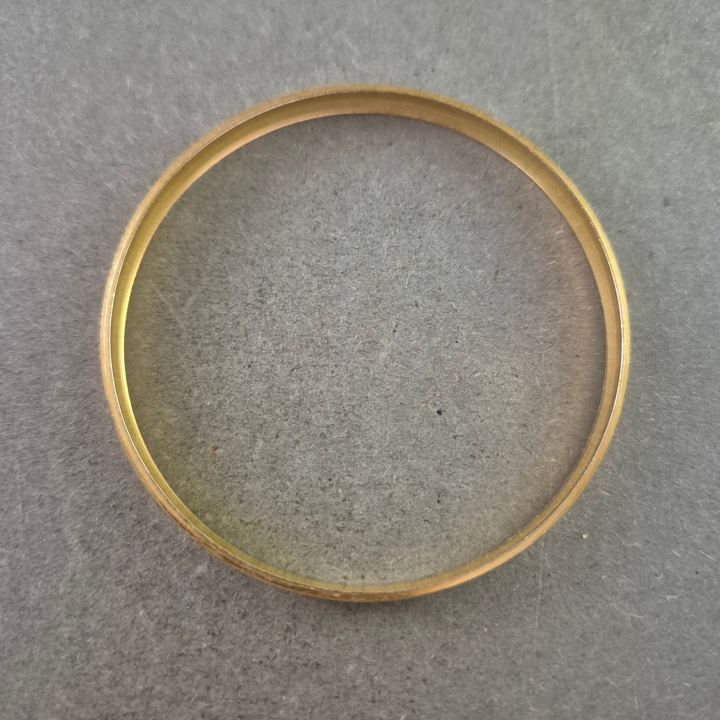 Damen Armreif goldfarben – Zarte Gravur mit floralem Muster