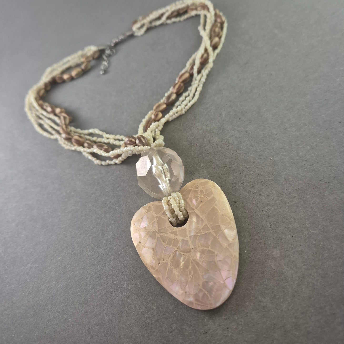 Damen Halskette mit Herz Anhänger – Mehrreihig & Perlenmix