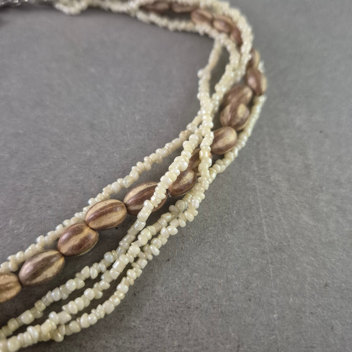 Damen Halskette mit Herz Anhänger – Mehrreihig & Perlenmix