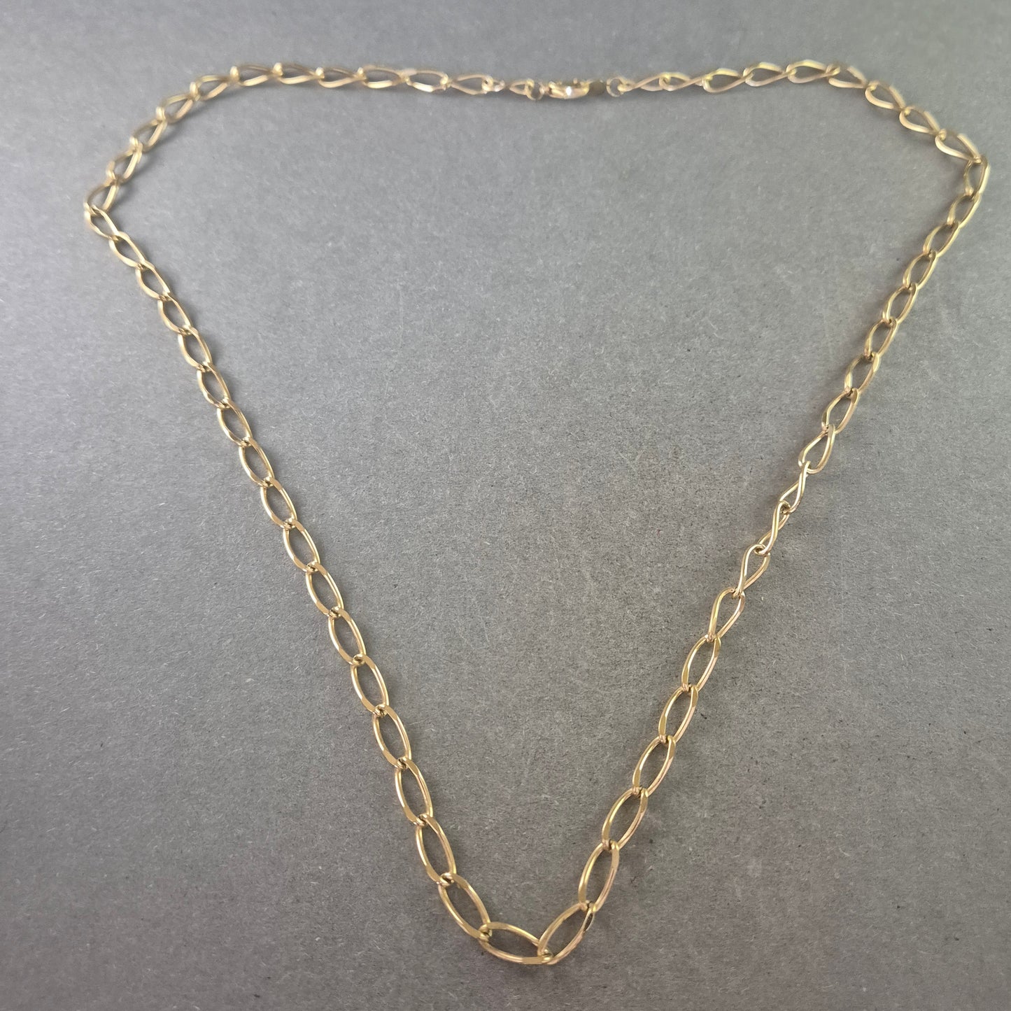 Damen Halskette goldfarben – Klassisches Gliederdesign