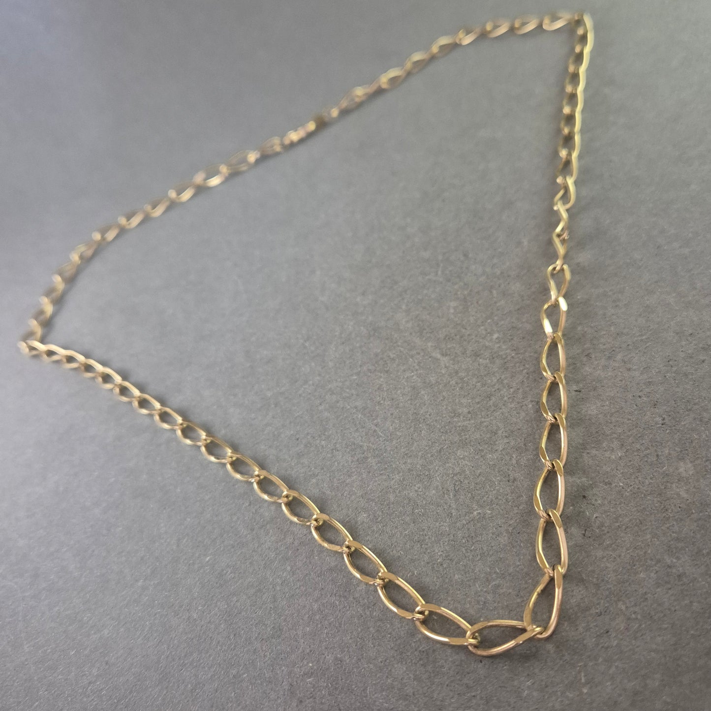 Damen Halskette goldfarben – Klassisches Gliederdesign